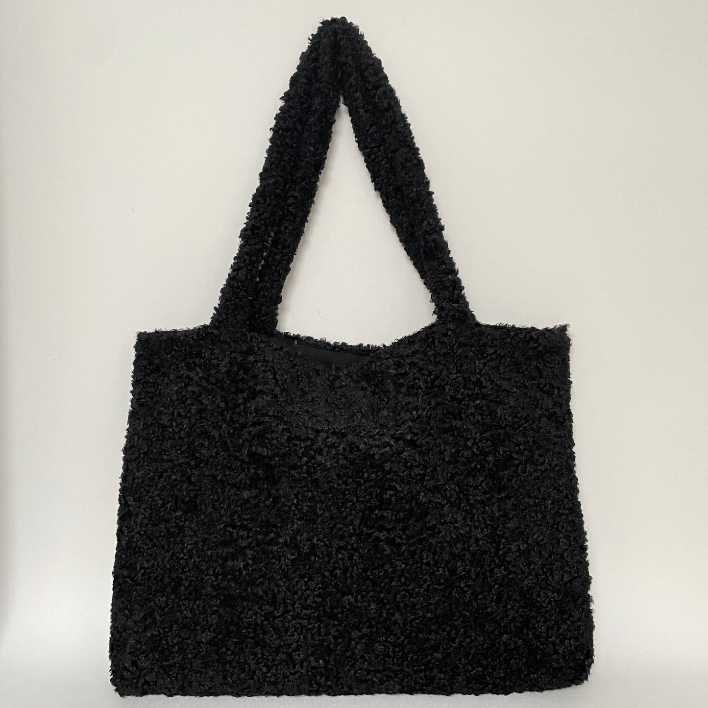 Mom bag fluffy zwart